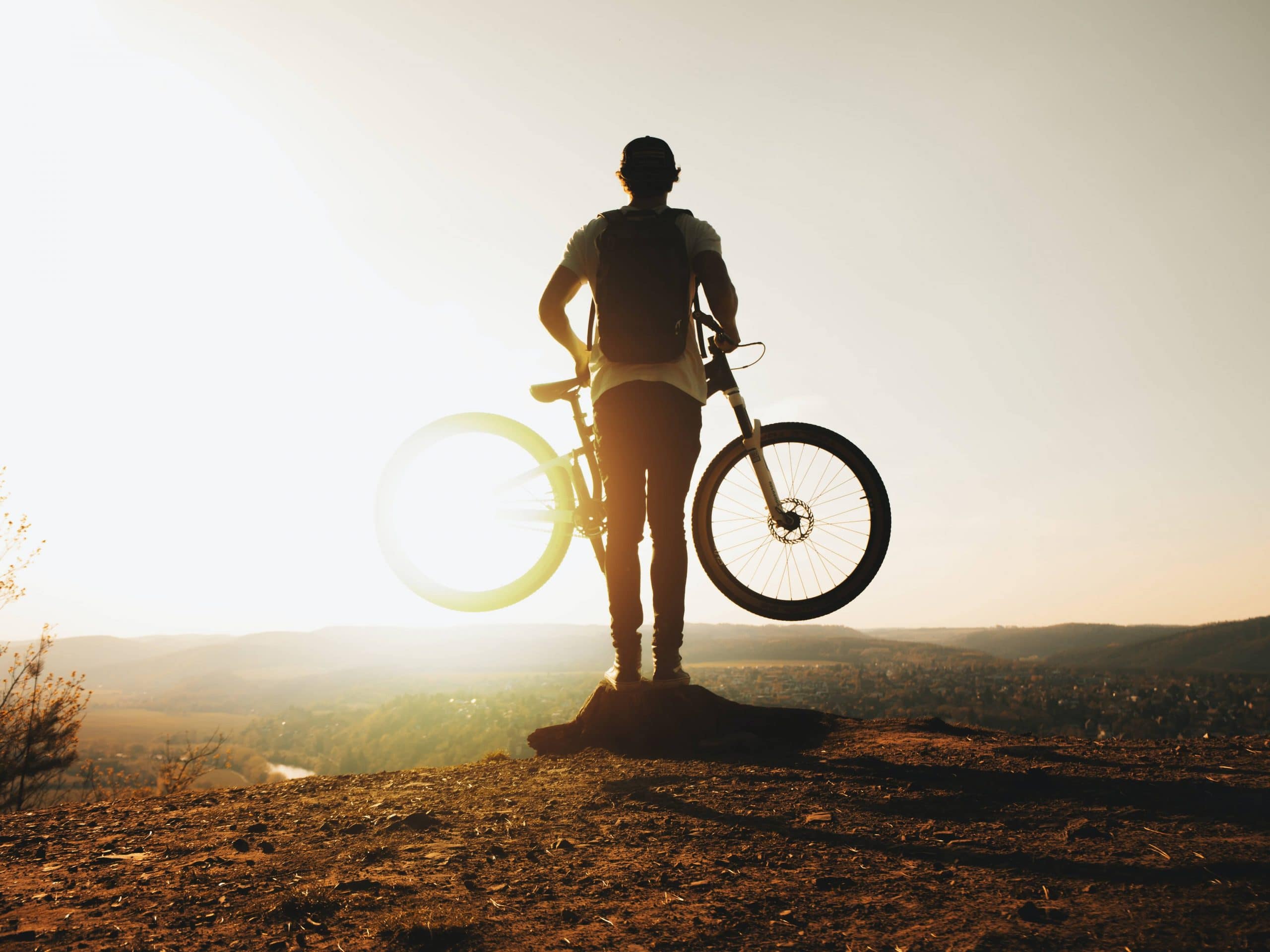 Quel VTTAE choisir : zoom sur le vélo électrique tout terrain